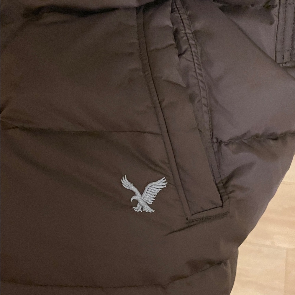 American Eagle Outfitters puffer Vest with Faux Fur - Picture 3 of 5